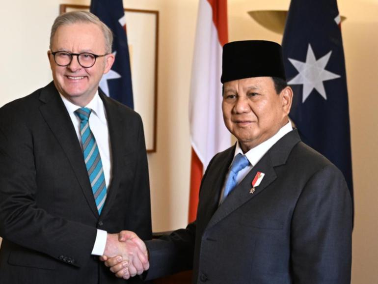 Anthony Albanese told Prabowo Subianto he wanted to visit Jakarta first after his re-election. (Lukas Coch/AAP PHOTOS)