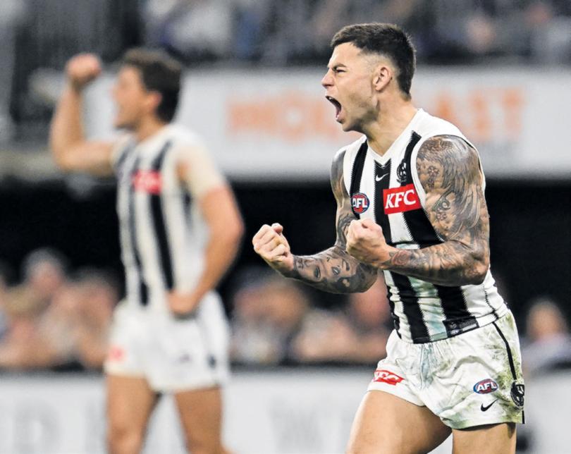 Jamie Elliott is on fire for the Pies.