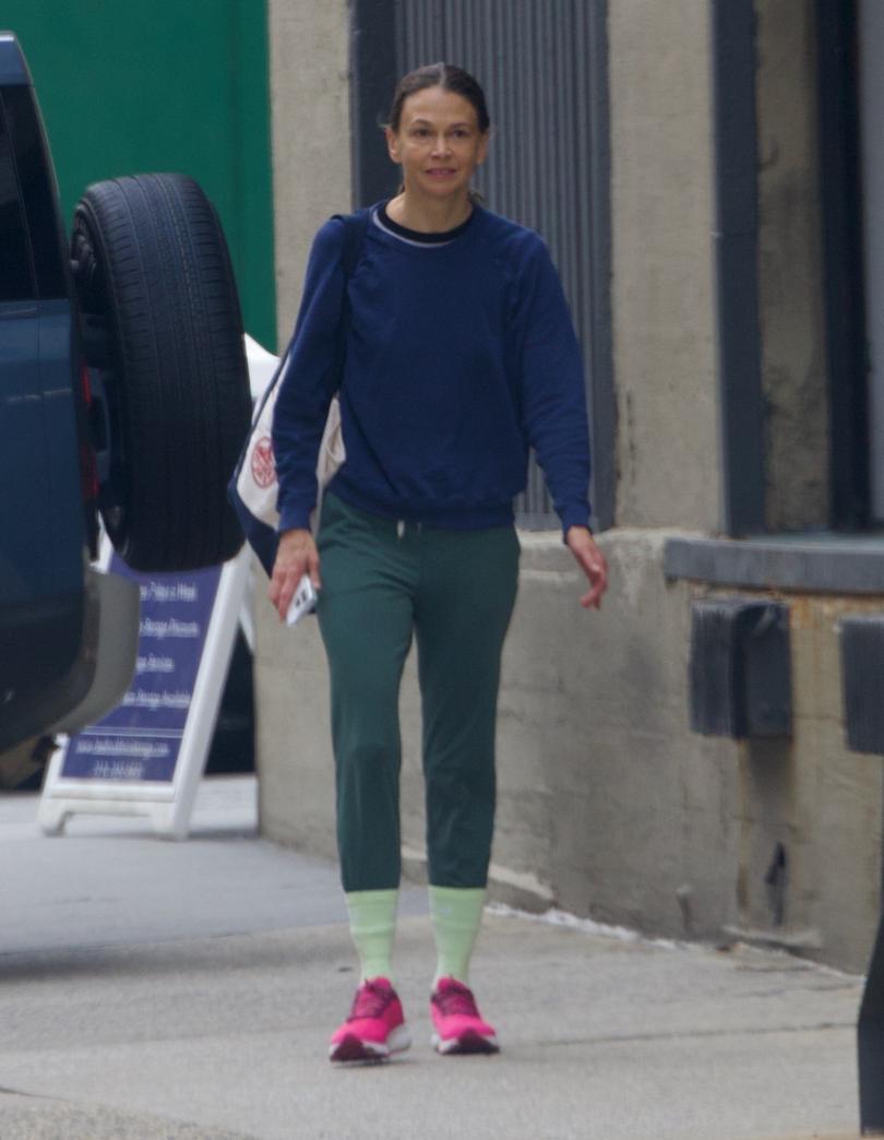 Sutton Foster photographed leaving Hugh Jackman's Chelsea apartment.