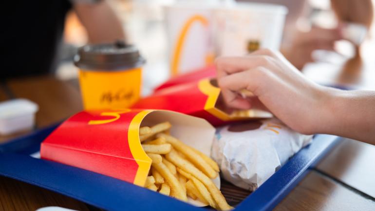 Neurologists have had their say about a viral McDonald’s migraine hack.  