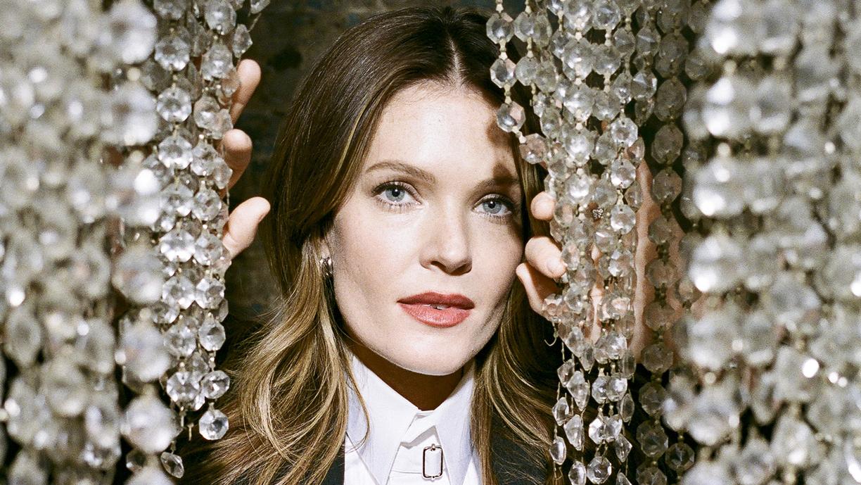 Meghann Fahy in New York, April 11, 2025. The former “White Lotus” supporting actress is taking the lead in a new Netflix series as a woman bringing chaos to a wealthy enclave. (OK McCausland/The New York Times)