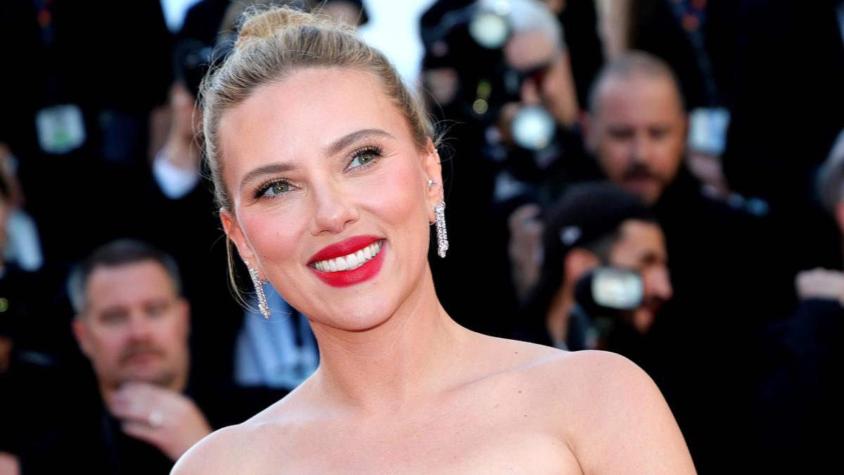 ScarJo luminous as she takes the next step in her career