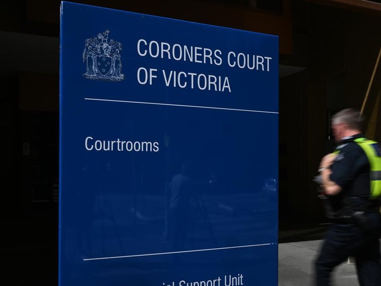 Police were not at fault when a man they were arresting consumed cyanide, a coroner has found.