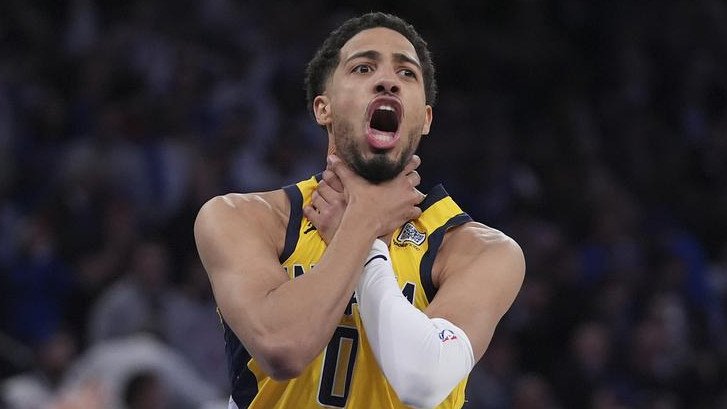 Tyrese Haliburton lets the home Knicks fans know they blew the Eastern Conference finals opener. (AP PHOTO)
