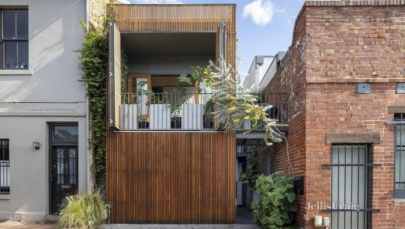 11 David Street, Carlton, VIC.