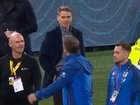 Kane Cornes and Luke Beveridge share words before Thursday night’s blockbuster.