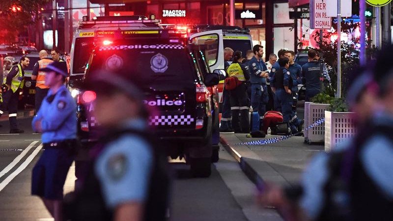 The Westfield Bondi Junction attack inquest has heard how a tool could have helped responders. (Steven Saphore/AAP PHOTOS)
