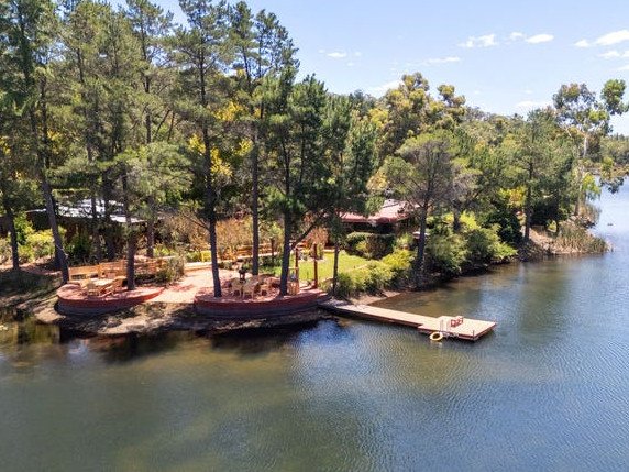 This Gidgegannup property was expected to sell for around $25m but ended up selling for just $5.5m.