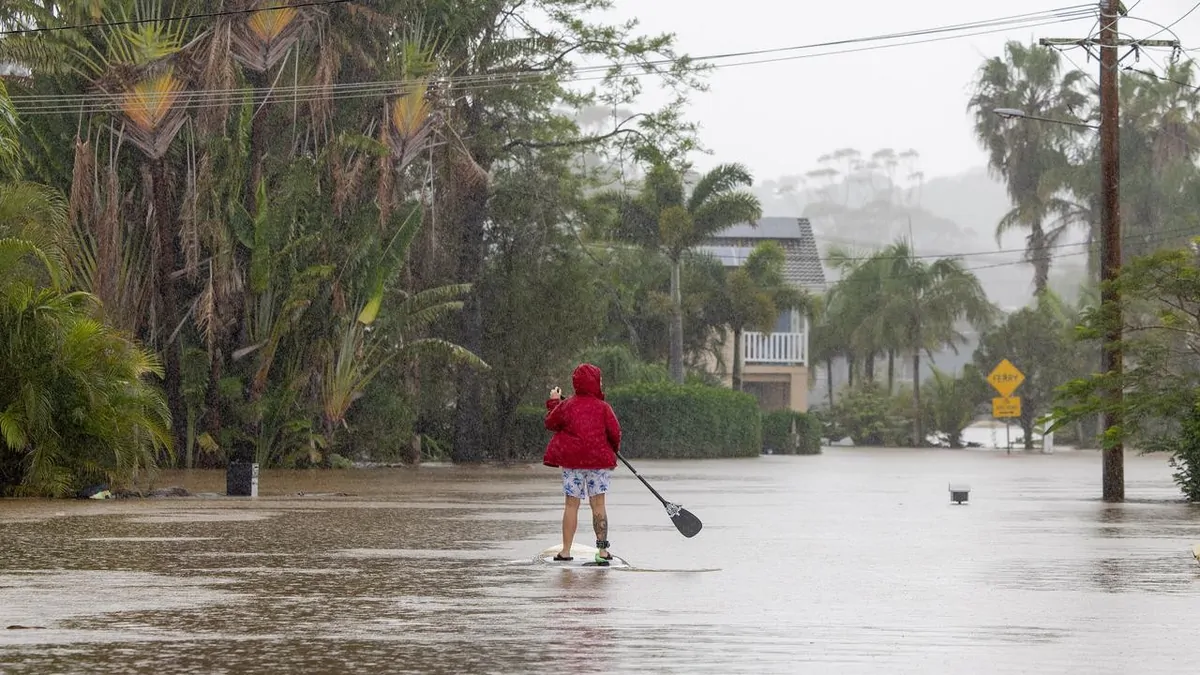 NSW Floods: Five dead, 50,000 isolated as clean up begins on the Mid ...