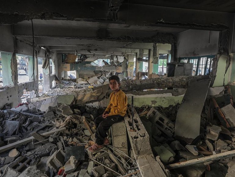 Palestinian officials say Hamas have agreed to a ceasefire proposal, but Israel won't accept it. (EPA PHOTO)