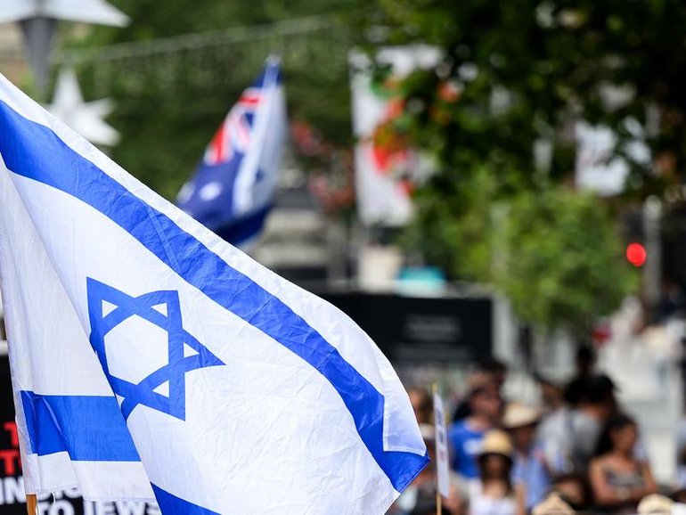 One ex-minister says Australia needs to be prepared to place sanctions against Israel's government.