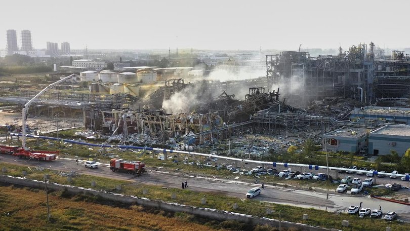 More than 200 emergency workers attended the scene of a blast at a chemical plant in east China.