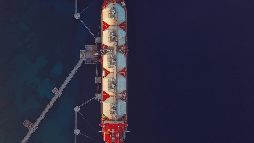 Labor must navigate a precarious period where the transition to renewables backed by gas ramps up, writes Ellen Ransley.