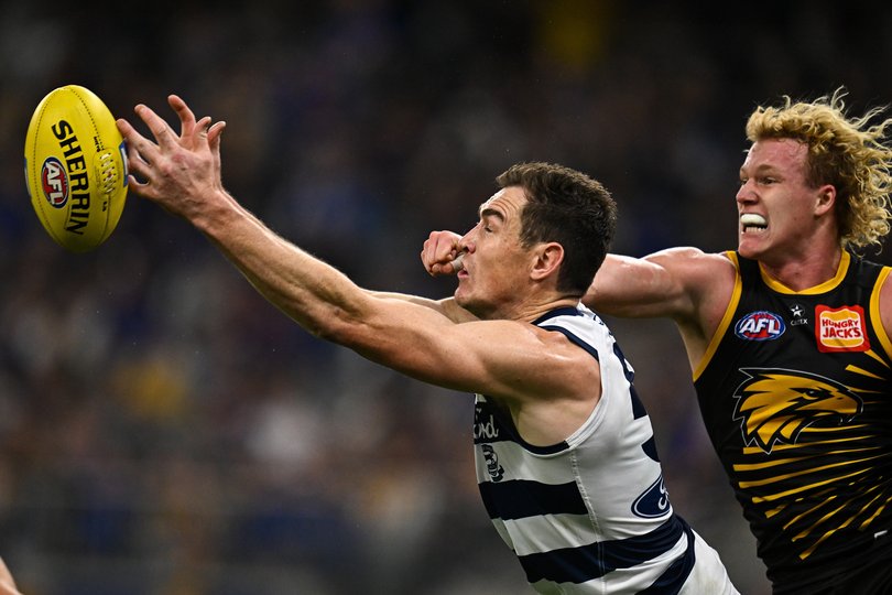 PERTH, AUSTRALIA - JUNE 01: Jeremy Cameron of the Cats competes for the ball with Reuben Ginbey of the Eagles during the 2025 AFL Round 12 match between the West Coast Eagles and the Geelong Cats at Optus Stadium on June 1, 2025 in Perth, Australia. (Photo by Daniel Carson/AFL Photos)