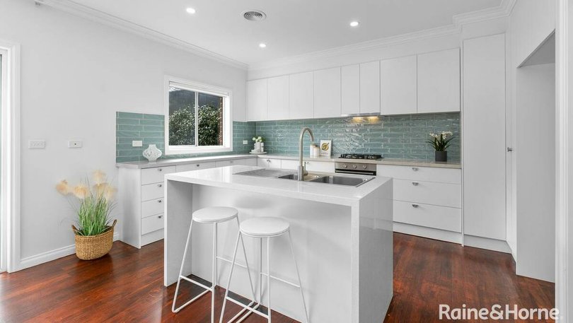 SOLD: 14 Port Street, Newport, VIC 3015