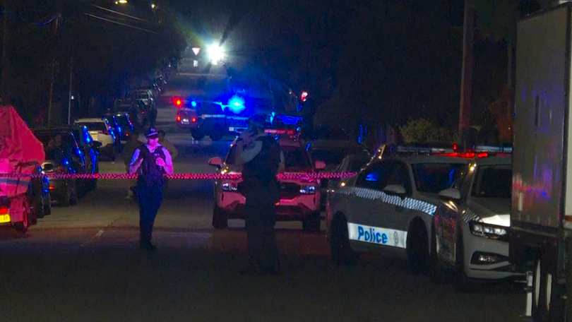 A crime scene has been established on Kembla Street.