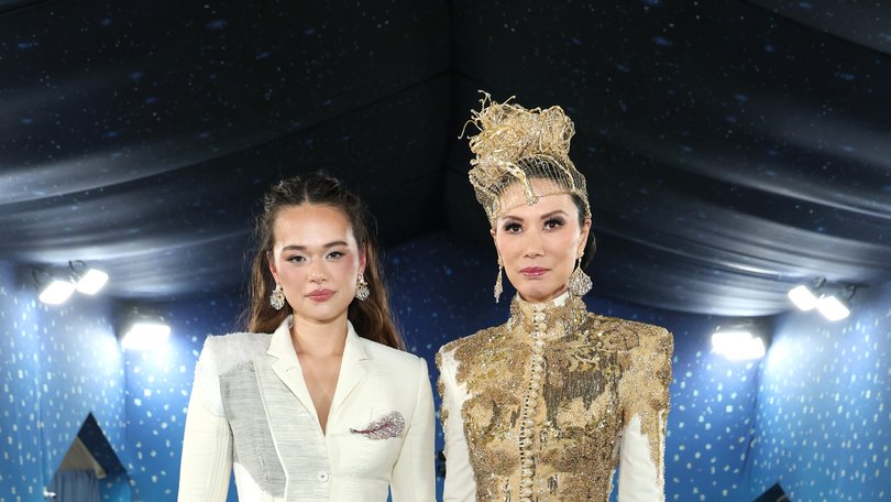 Murdoch siblings Grace Murdoch attends the 2025 Met Gala with her mother Wendi.  