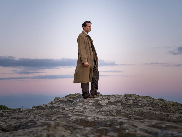 Towards Zero is a splashy three-part Agatha Christie production.