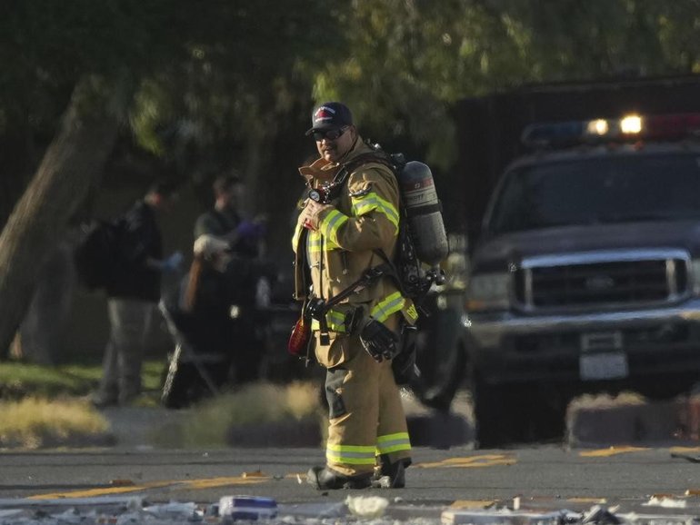 Authorities say a blast at a fertility clinic killed a suspect and injured several other people.