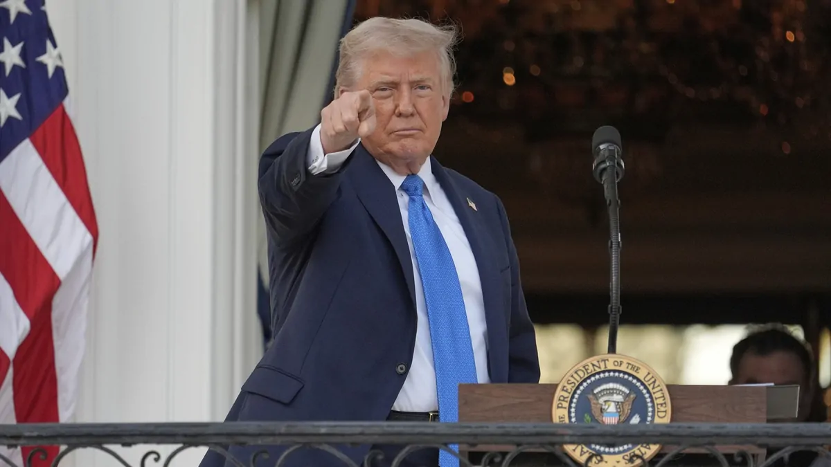Donald Trump travel ban: President signs new order restricting US entry ...
