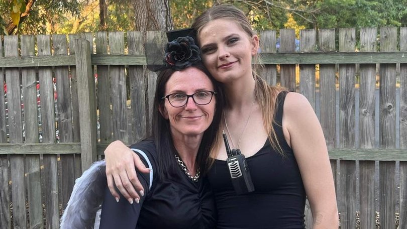 Pheobe Bishop and her mum Kylie Johsnon.