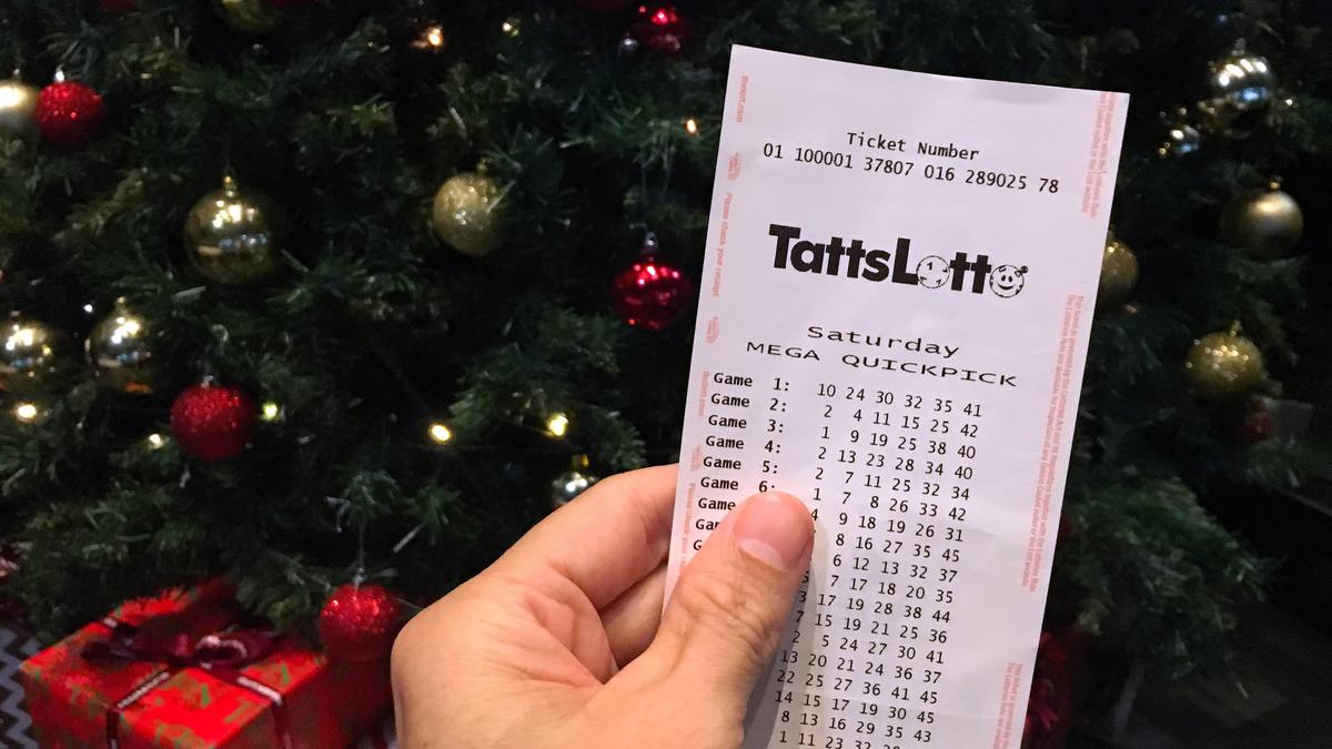 Lotto Ticket Hidden in Christmas Card Turns Man into a Millionaire