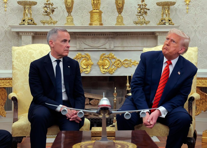 President Donald Trump (R) with Canadian Prime Minister Mark Carney in the Oval Office at the White House.