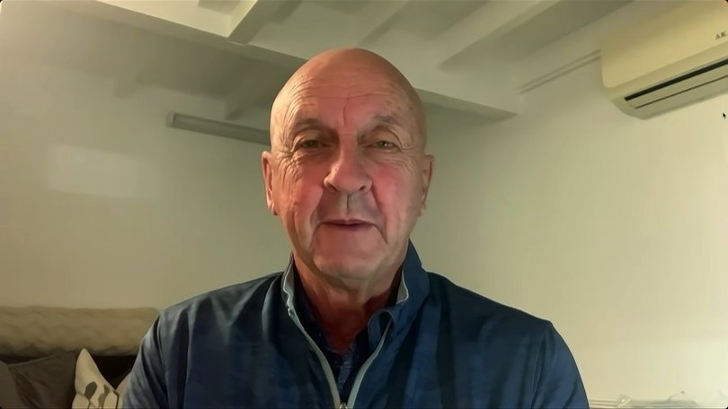 Former pilot David Oliver appeared on Weekend Sunrise on Saturday, speaking about the Air India tragedy.