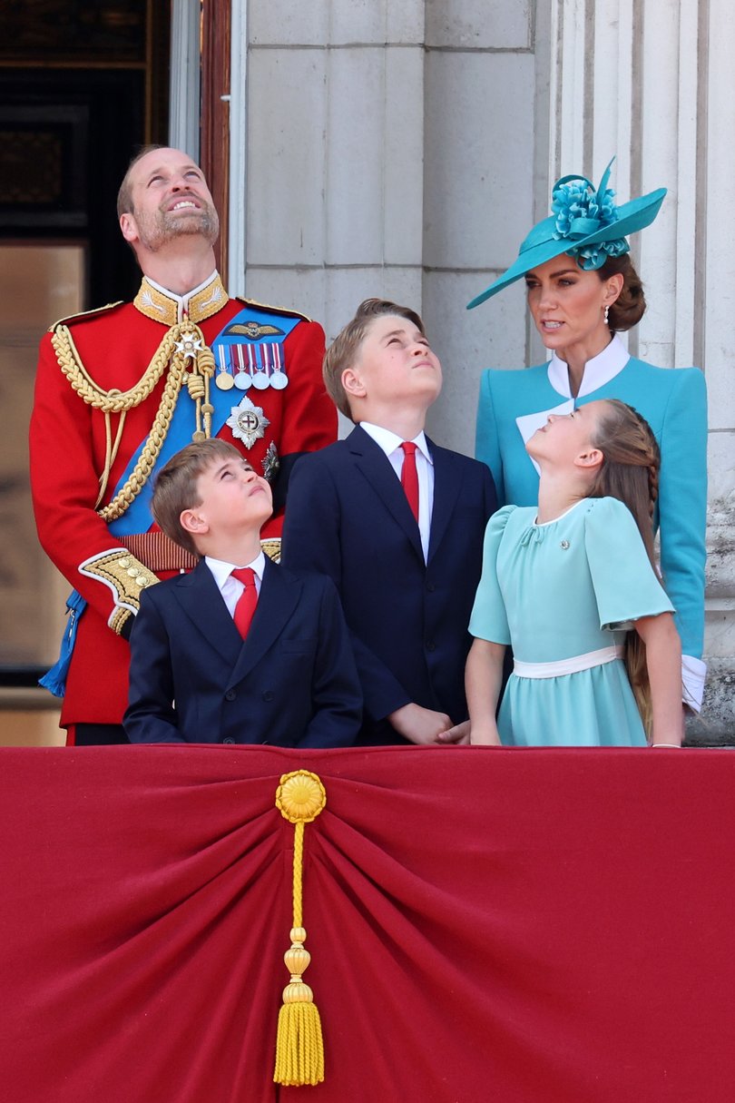 The royal family on the balcony of Buckingham Palace.