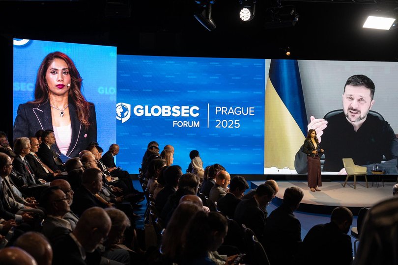 Latika M Bourke interviews Volodomyr Zelensky in Prague.