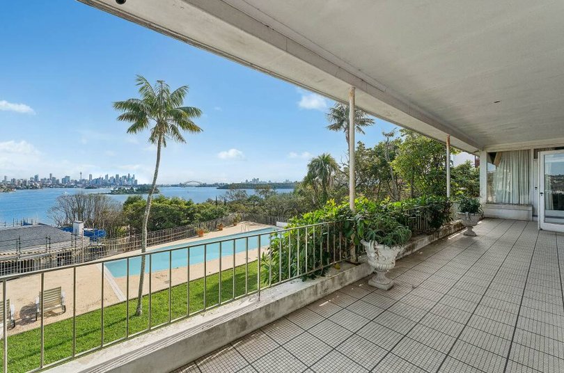 While the mid-centruy home is substantial it is the multi-million dollar views that bought in the buyer of this Vaucluse home.