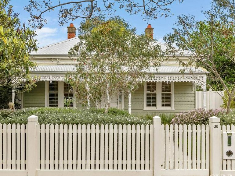 38 Johnston Street, Newport, VIC 3015