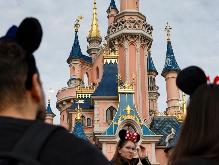 A British man has been arrested after he allegedly attempted to stage a fake wedding to a nine-year-old girl at Disneyland Paris. 