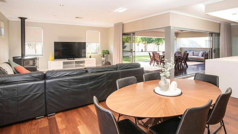 14 Monash Way, Abbey, WA 6280