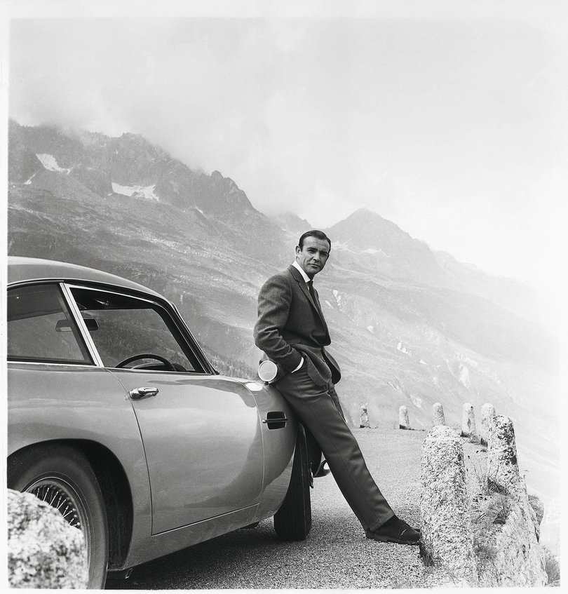 Sean Connery with James Bond’s iconic Aston Martin DB5.