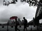 Forecasters are warning a powerful storm could bring 100–200mm of rain, damaging winds, and dangerous surf to the NSW coast, including waves of up to 13 metres in Sydney. (Dan Himbrechts/AAP PHOTOS)