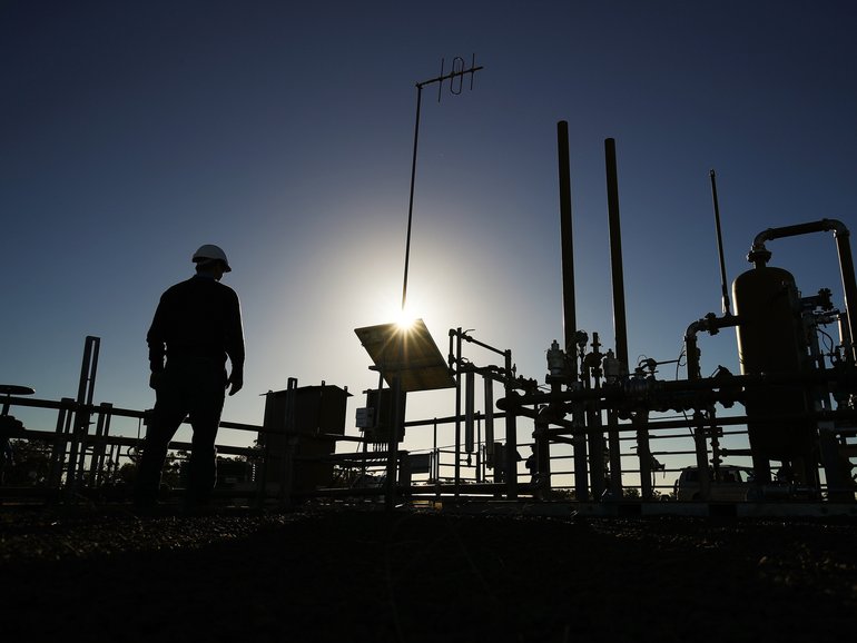 Now that it’s reviewing LNG, the government could now secure lower costs for householders, an expert says.  