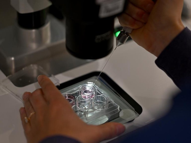 Technology is showing positive signs in the battle against male infertility.