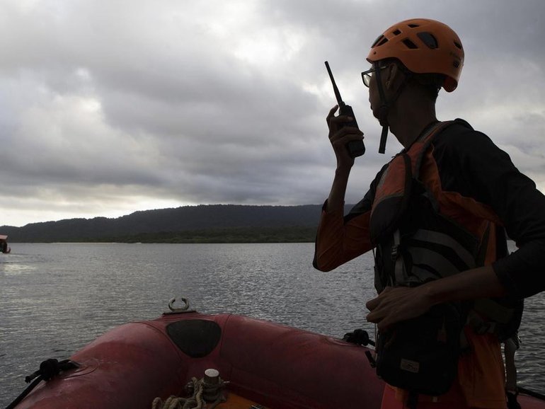 Rescuers are still searching for more victims of a sunken ferry in the waters off Jembrana, Bali. (AP PHOTO)