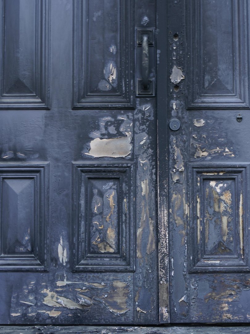 The front door of the East Melbourne Hebrew Congregation was set on fire on Friday night. Picture: NewsWire / Valeriu Campan