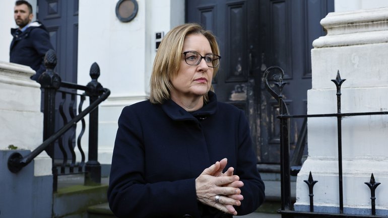 Victorian Premier Jacinta Allan visits the East Melbourne synagogue which was fire bombed. 