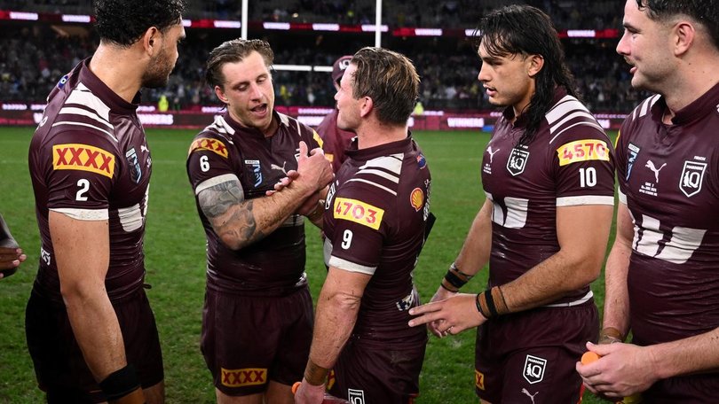 Queensland players have vowed to support Cameron Munster (second left) after his father's death. (Dan Himbrechts/AAP PHOTOS)