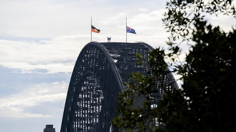Commuters are in for a morning of traffic chaos after a horror crash on the Sydney Harbour Bridge left one person trapped inside their vehicle. 