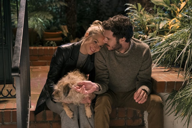 Nobody Wants This. (L to R) Kristen Bell as Joanne, Adam Brody as Noah in episode 103 of Nobody Wants This. Cr. Hopper Stone/Netflix 2024~|~|YSmkEyqGdV
