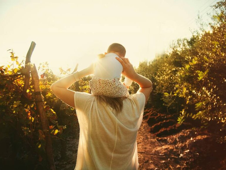 Families are seeking fresh starts in regional towns with the help of buyer's agents. Photo by Flor Saurina on Unsplash