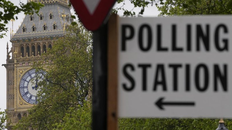 The British government plans to give 16 and 17-year-olds the right to vote in all UK elections in a major overhaul of the country’s democratic system.