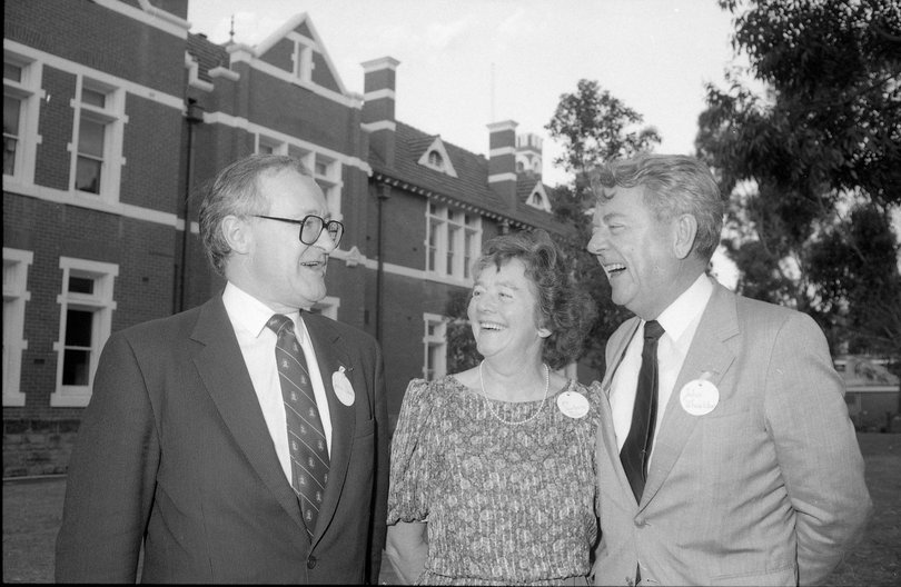 1986” From left, Mr John Stone, Mrs Joy Miller (Kalamunda), and Mr John Wheeldon (Sydney), at Perth Modern School reunion.