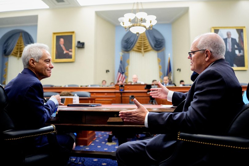 Former US Ambassador to Japan Rahm Emanuel (L) and former Australian Prime Minister Scott Morrison (R).