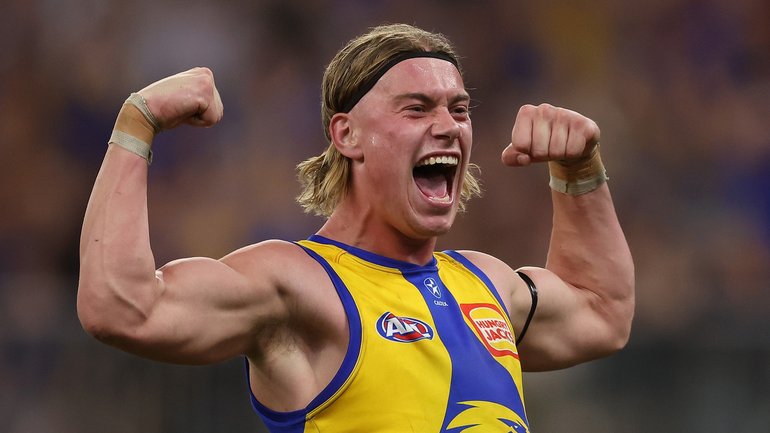 West Coast coach Andrew McQualter is confident the highly-publicised contract talks won’t affect Harley Reid’s performance.