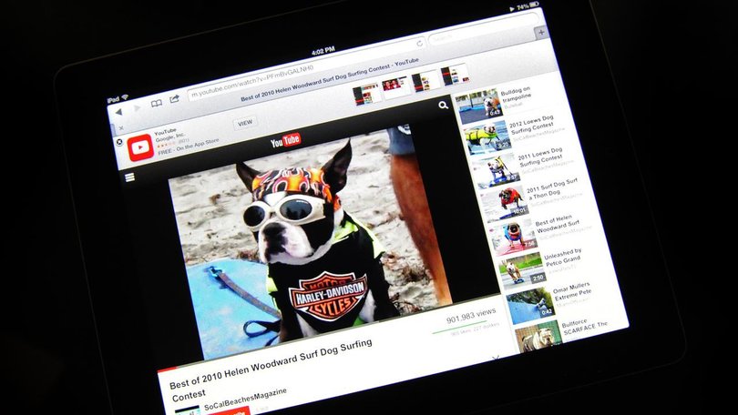 Google has signalled it would challenge bringing YouTube under Australia's social media age limits. (Julian Smith/AAP PHOTOS)